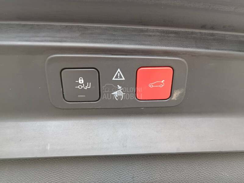 Peugeot 5008 MATRIX PANO VIRT