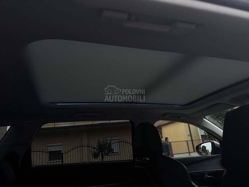 Peugeot 5008 MATRIX PANO VIRT