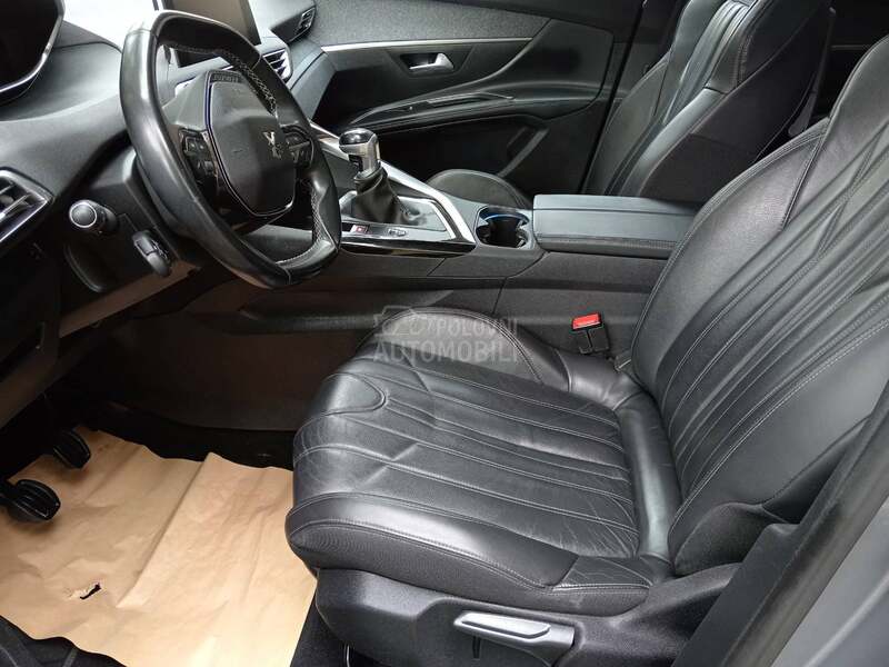 Peugeot 5008 MATRIX PANO VIRT