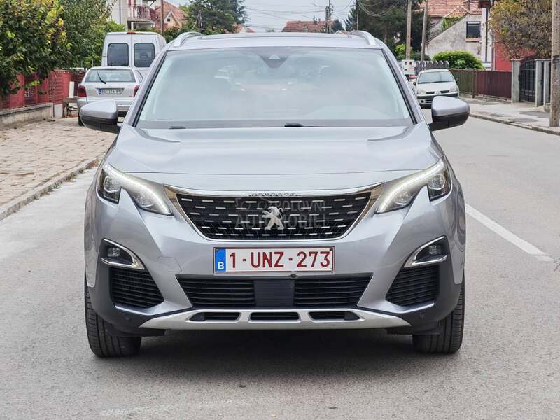 Peugeot 5008 MATRIX PANO VIRT