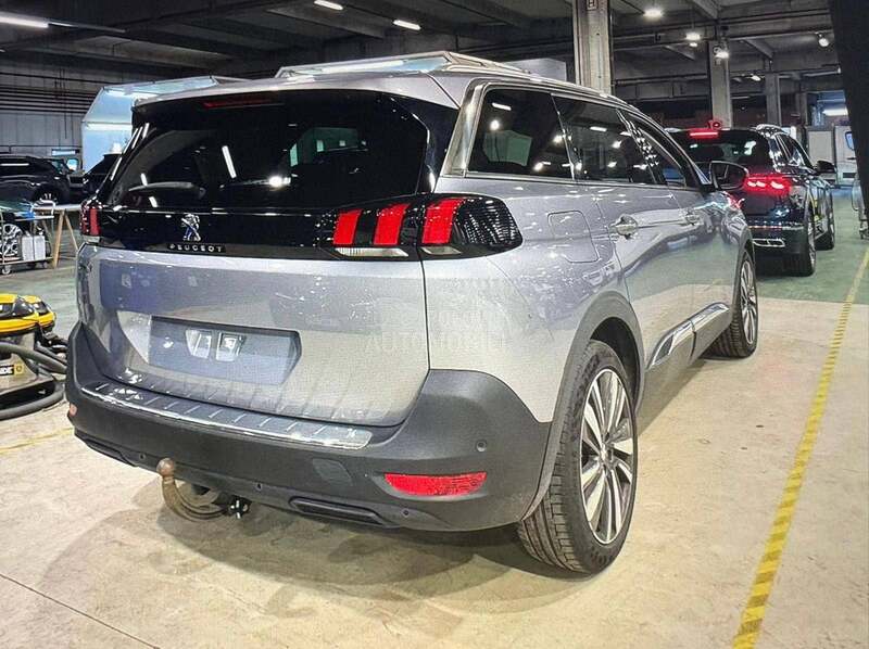 Peugeot 5008 MATRIX PANO VIRT