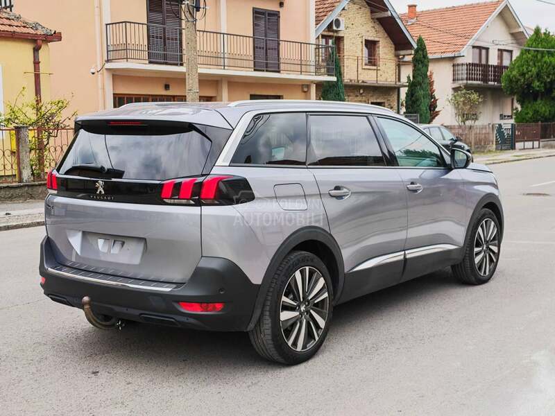 Peugeot 5008 MATRIX PANO VIRT