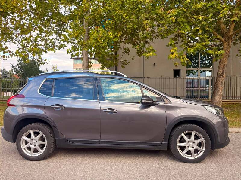 Peugeot 2008 1.6 HDI Allure