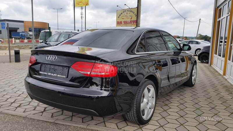 Audi A4 2.0TDI PREMIUM/DIODA