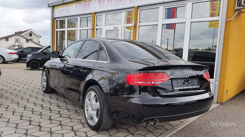 Audi A4 2.0TDI PREMIUM/DIODA