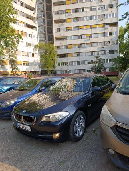 BMW 523 