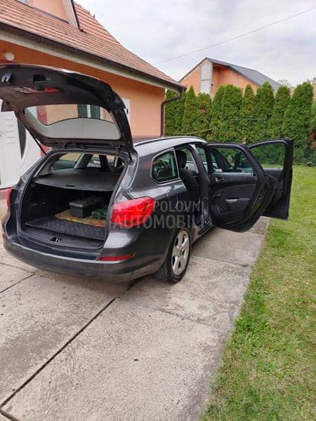 Opel Astra J 1,7cdti