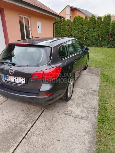Opel Astra J 1,7cdti