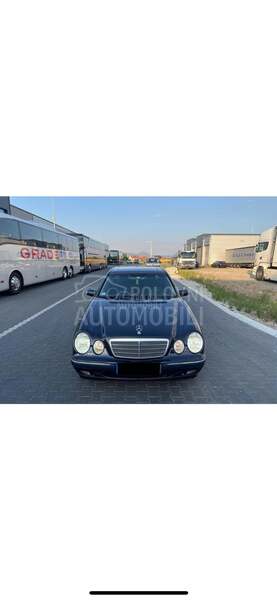 Mercedes Benz E 220 