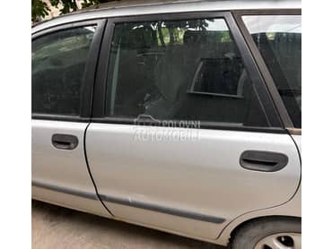 Vrata za Volvo V40 od 1995. do 2004. god.