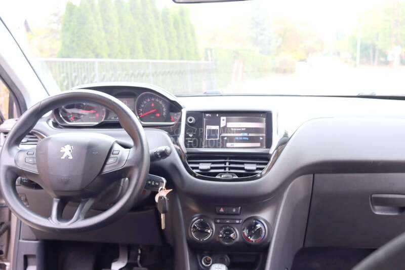 Peugeot 208 1.2 VTI