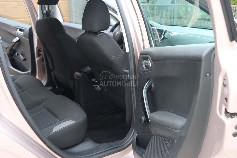 Peugeot 208 1.2 VTI