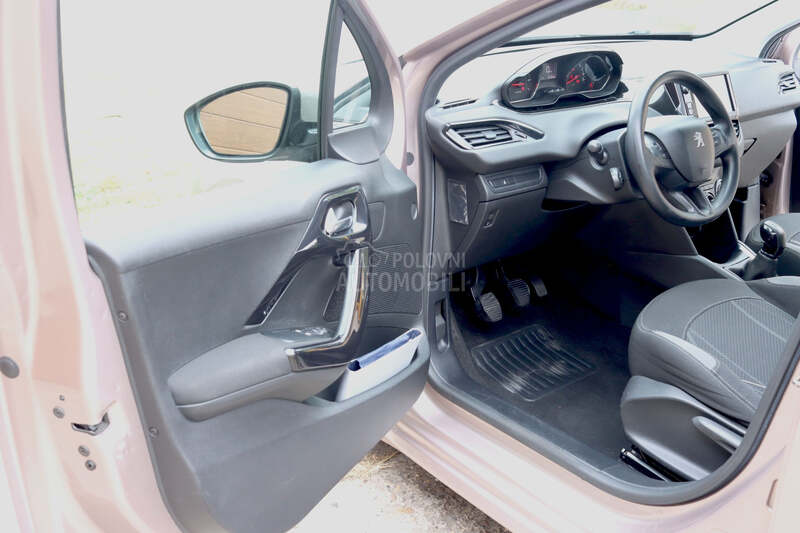 Peugeot 208 1.2 VTI