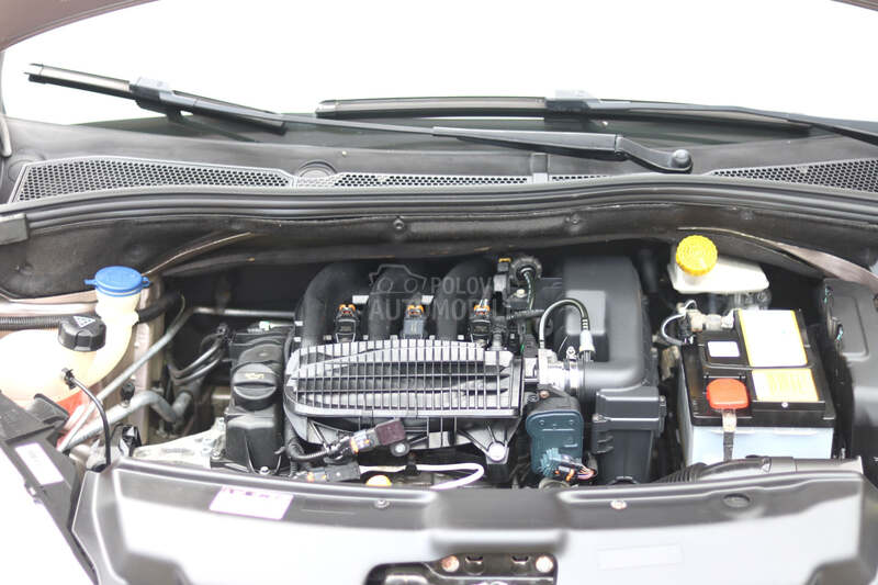 Peugeot 208 1.2 VTI