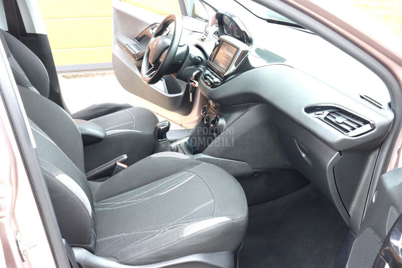 Peugeot 208 1.2 VTI