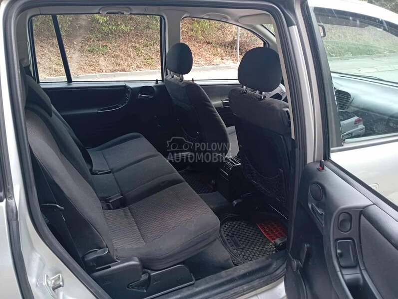 Opel Zafira REG 1.2026 2.0D