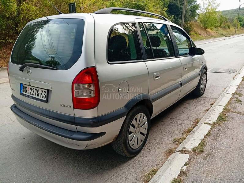 Opel Zafira REG 1.2026 2.0D