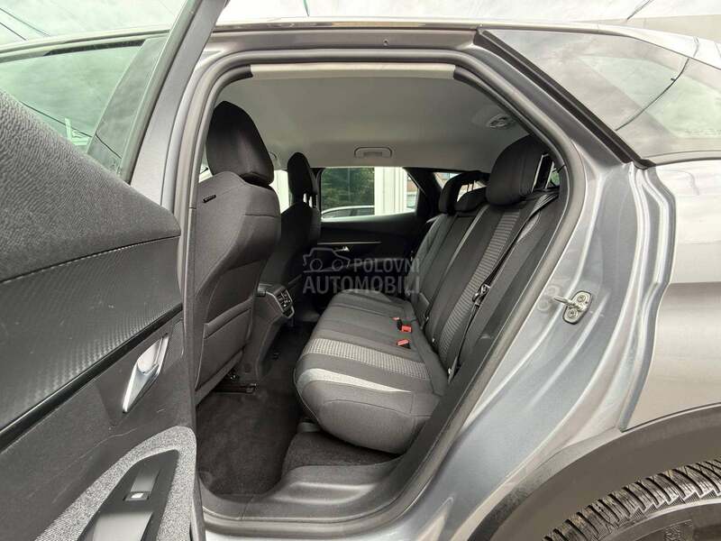 Peugeot 3008 1.2 B Autom