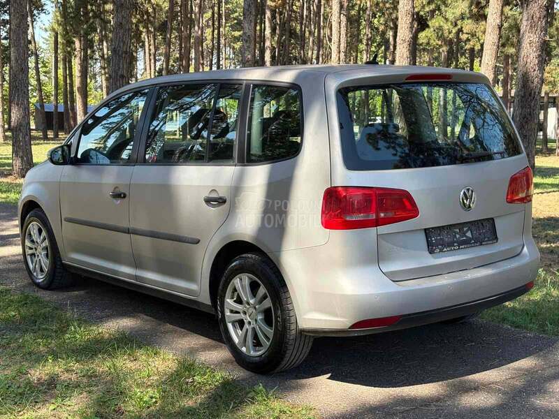 Volkswagen Touran 