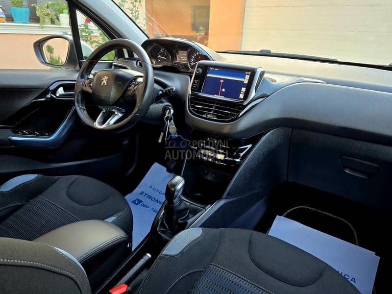 Peugeot 208 1.4HDI ALLURE LED