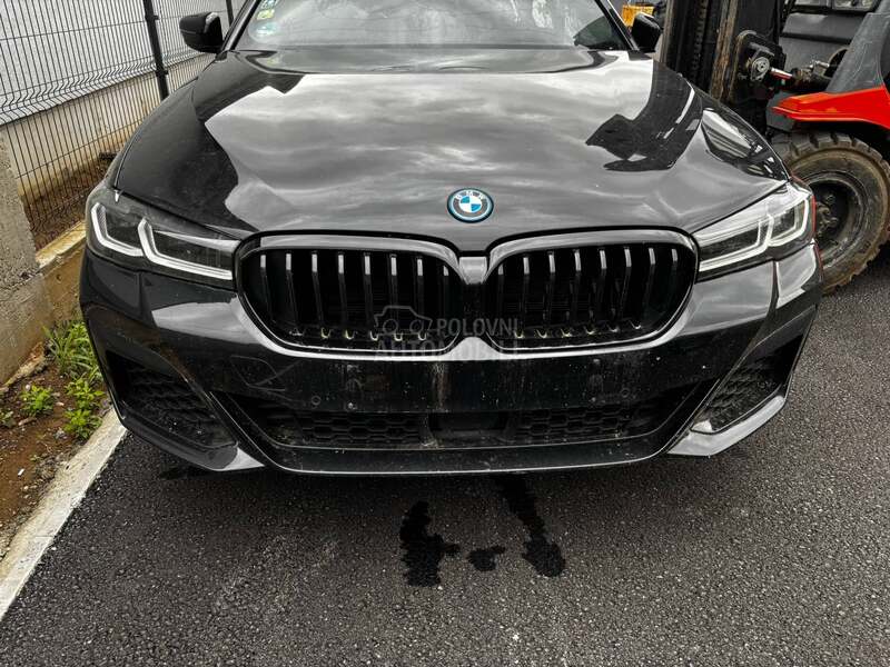 BMW 530 G30i 2023. god. -  kompletan auto u delovima