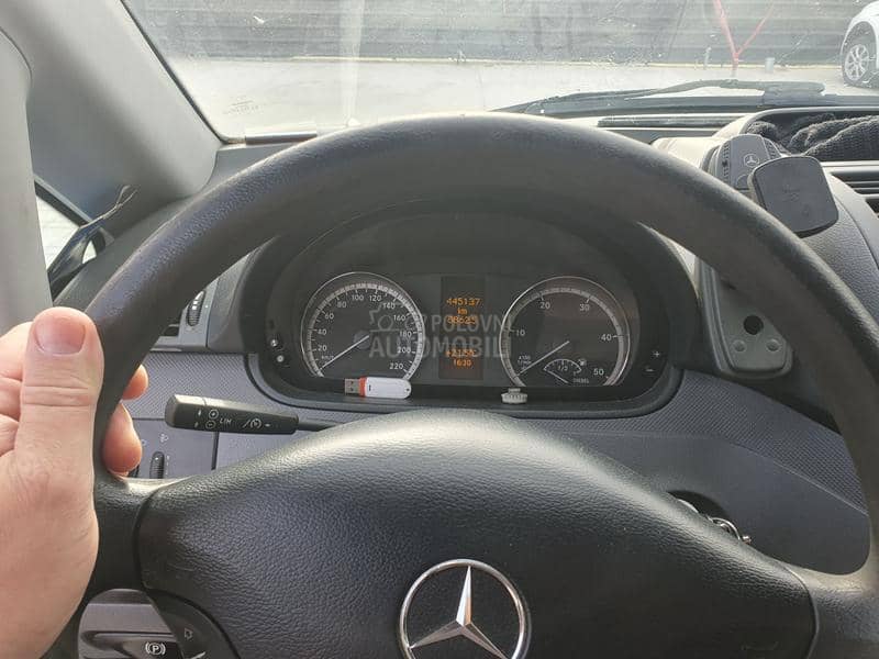 Mercedes Benz Vito 