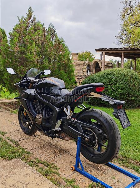 Honda CBR 650R Prelep