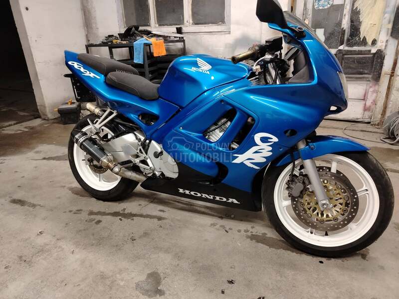 Honda cbr