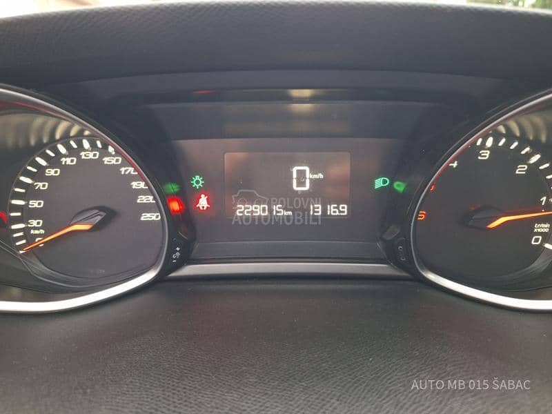 Peugeot 308 1.6 BlueHDI Executiv