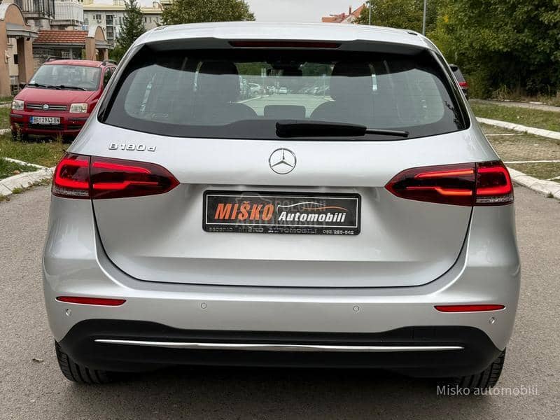 Mercedes Benz B 180 CDI Auto Nav Led Kam Mercedes Benz B 180 CDI Auto Nav Led Kam