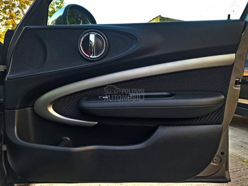 MINI Clubman POGLEDATI TEXT