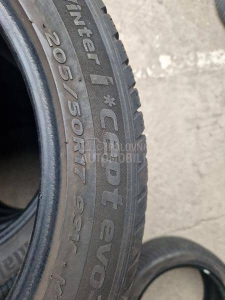 Hankook 205/50 R17 Zimska