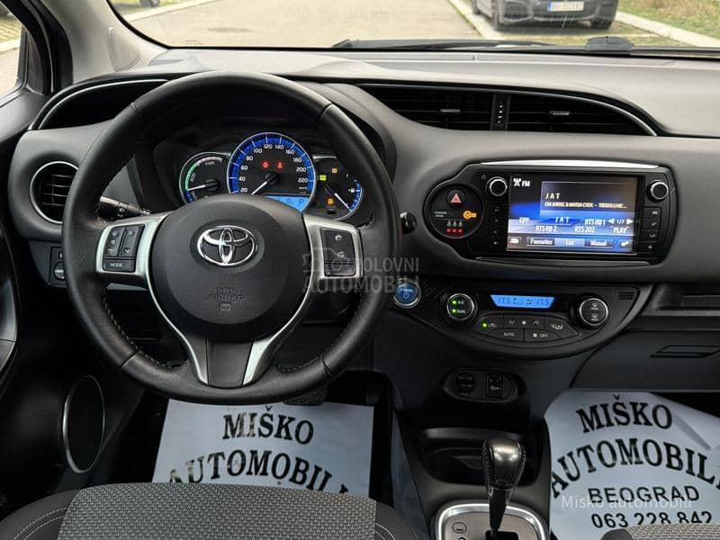 Toyota Yaris 1.5 Hybrid Led Kam