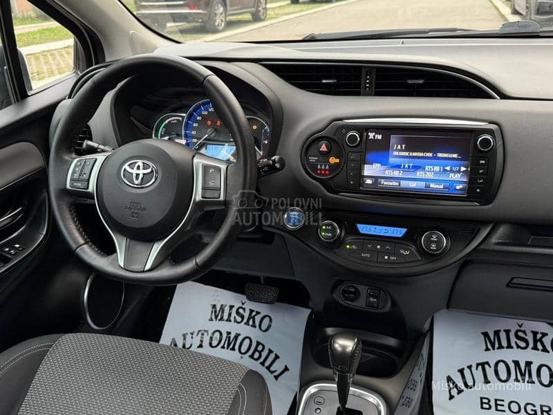 Toyota Yaris 1.5 Hybrid Led Kam