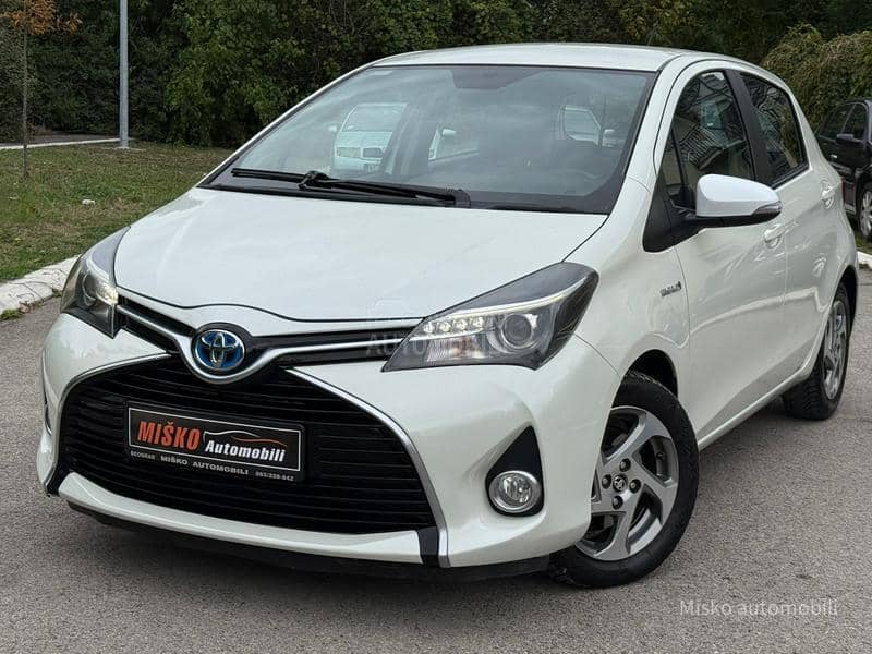 Toyota Yaris 1.5 Hybrid Led Kam