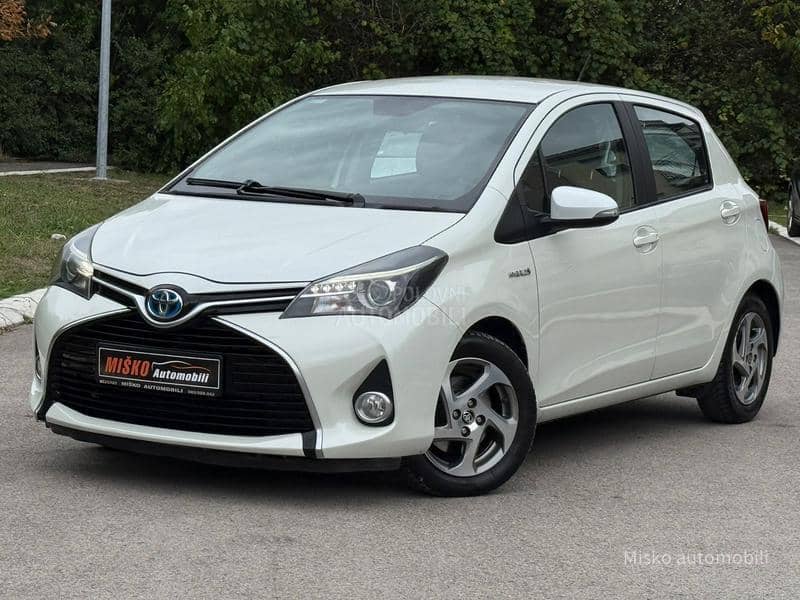 Toyota Yaris 1.5 Hybrid Led Kam
