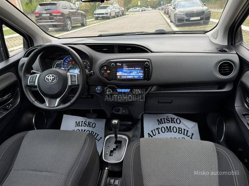 Toyota Yaris 1.5 Hybrid Led Kam