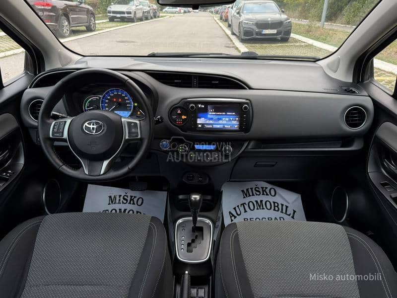 Toyota Yaris 1.5 Hybrid Led Kam