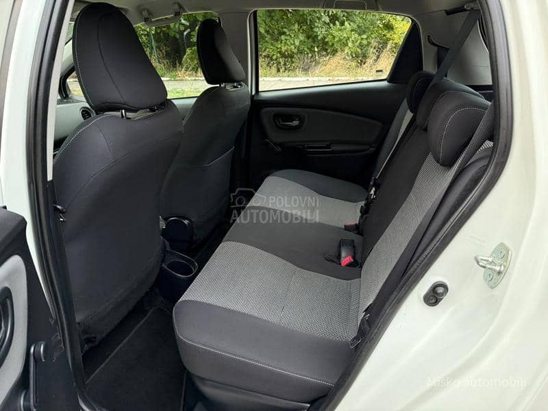 Toyota Yaris 1.5 Hybrid Led Kam