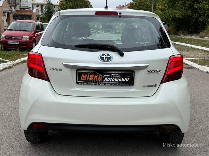 Toyota Yaris 1.5 Hybrid Led Kam