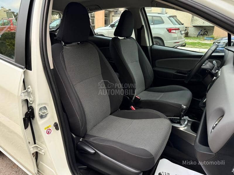 Toyota Yaris 1.5 Hybrid Led Kam