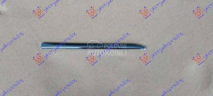 LAJSNA BLATOBRANA HROM Desno