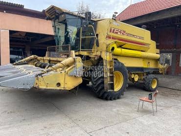 New Holland Tf42
