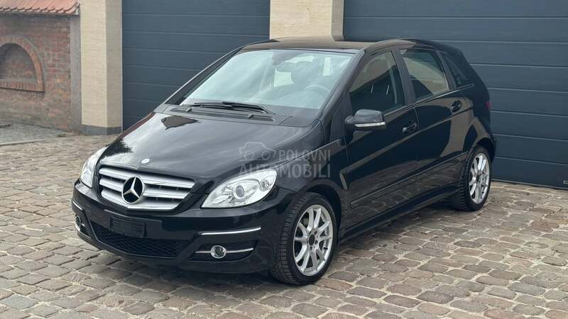 Mercedes Benz B 180 A.U.T.O.M.A.T