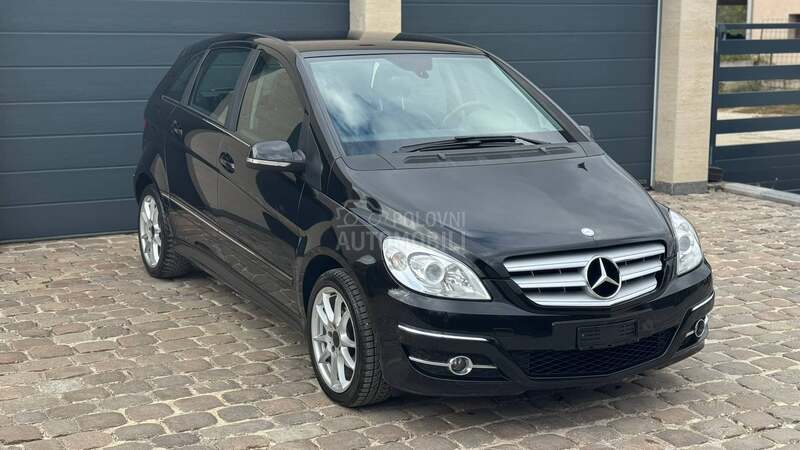 Mercedes Benz B 180 A.U.T.O.M.A.T