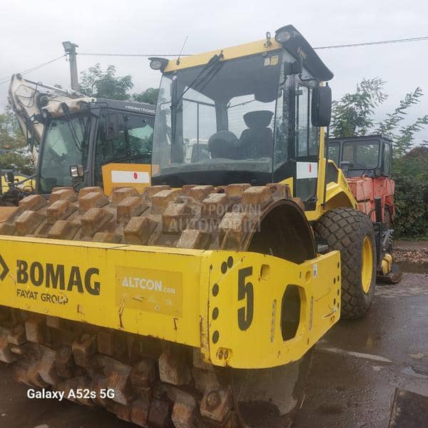 BOMAG BW 213 DHP5
