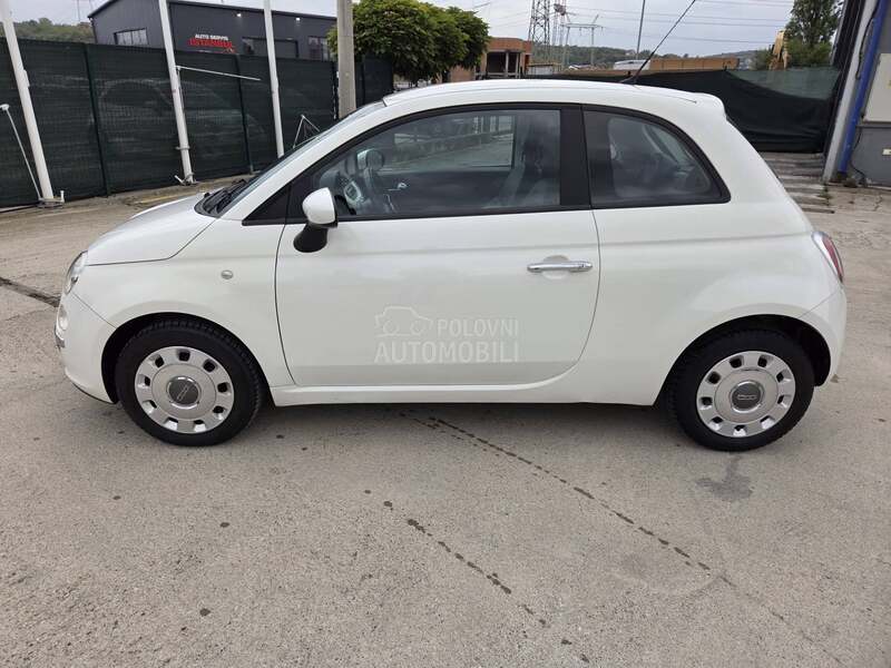 Fiat 500 BUKVALNO NOV