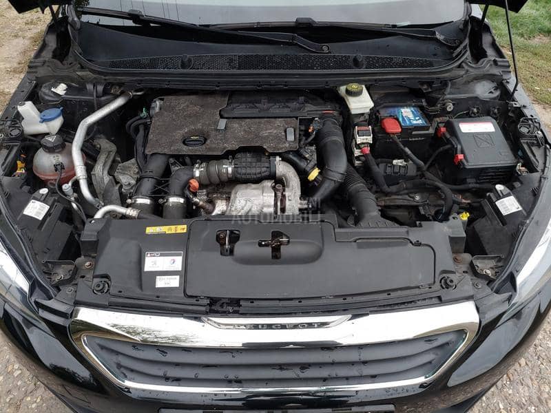 Peugeot 308 1.6E/HDI PERFECT