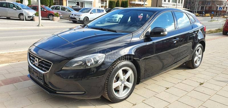 Volvo V40 1.6 hdi fab stanje