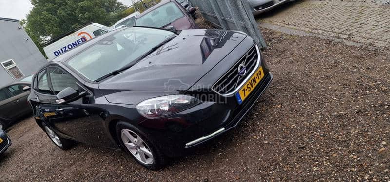 Volvo V40 1.6 hdi fab stanje